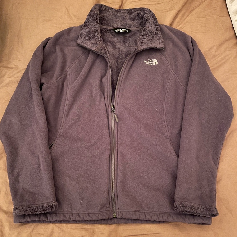 North Face women’s size large grey full zip fleece jacket with side zip pockets